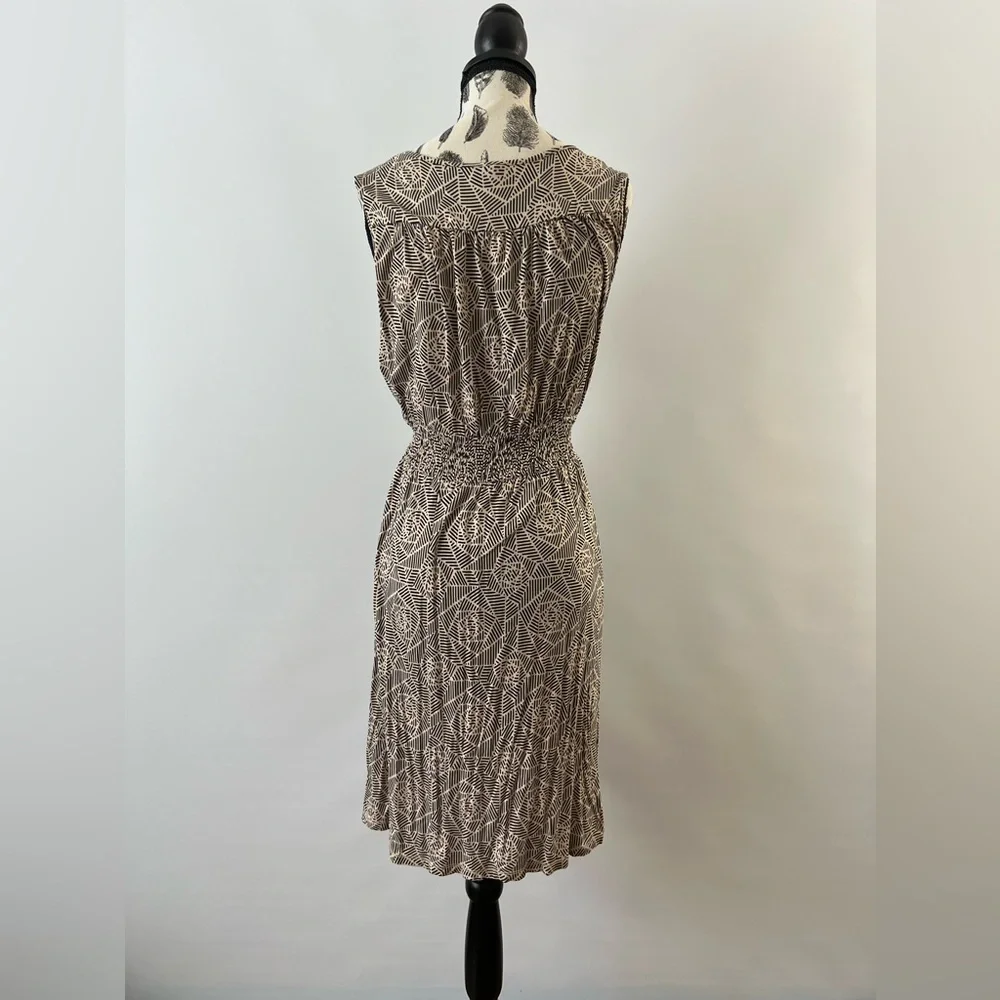 Denver Hayes pocketed dress - Picture 2 of 6